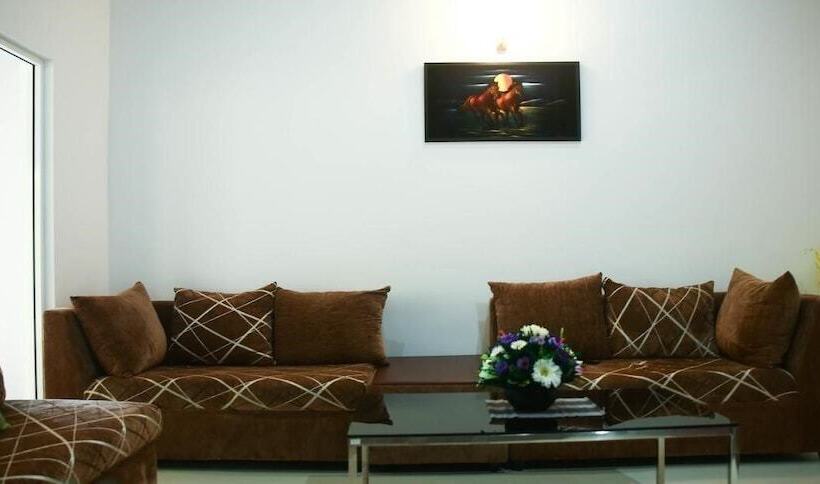 Silver Sign Hotel And Gem Gallery