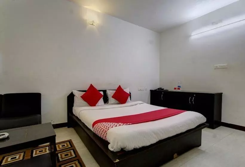 Sky Hotels By Oyo Rooms
