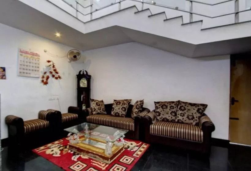 Sky Hotels By Oyo Rooms