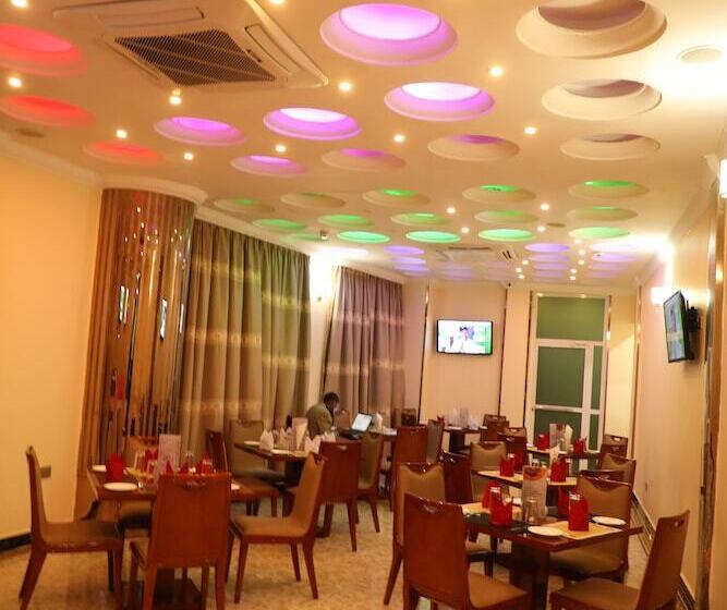 تختخواب و صبحانه Jaromax Palace