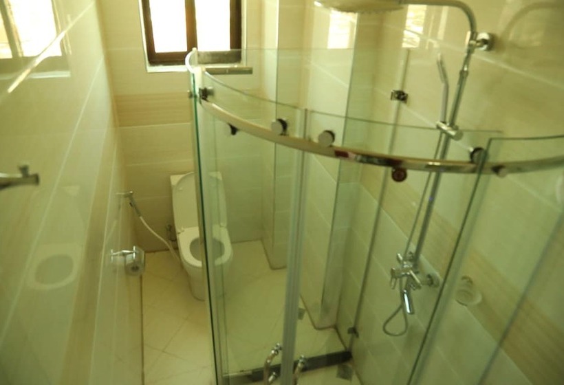 تختخواب و صبحانه Jaromax Palace