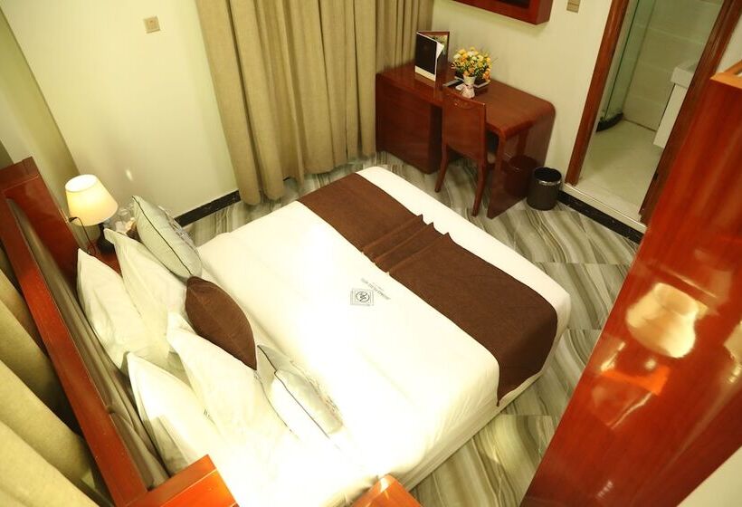 تختخواب و صبحانه Jaromax Palace