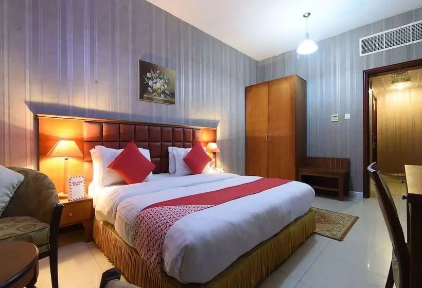 Hotelli California Suites By Oyo Rooms