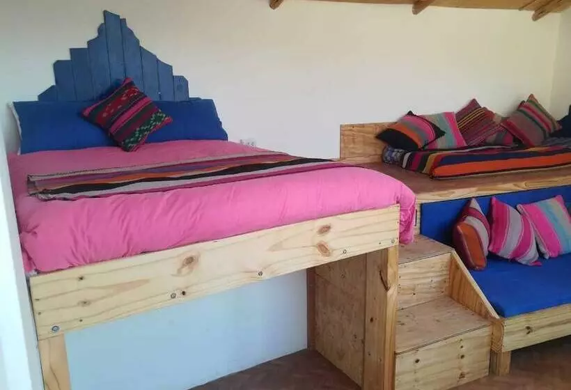 هتل Colibrí Eco Lodge & Camping