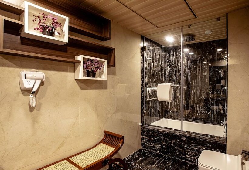 בית מלון כפרי Royale Exotica Goa