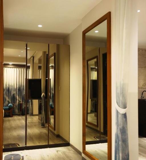 בית מלון כפרי The Excellency