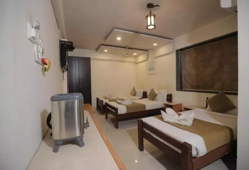 Hotelli The Excellency