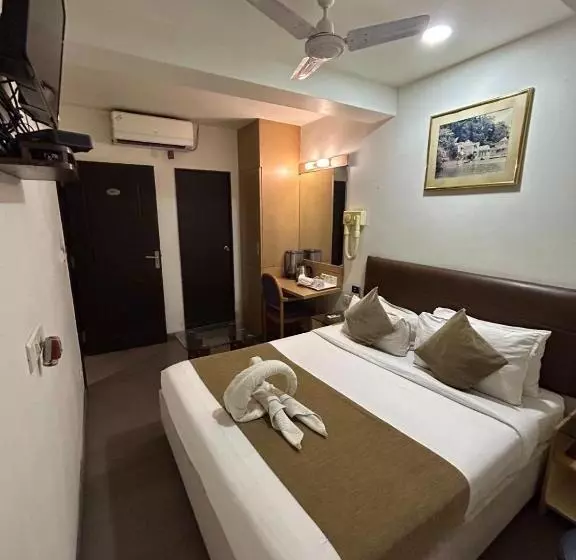 Hotelli The Excellency