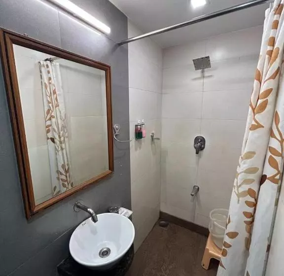 Hotelli The Excellency