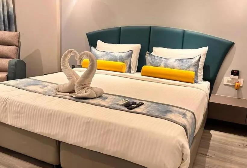 Hotelli The Excellency