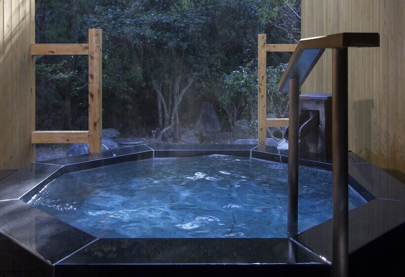 Ryokan Tsukiyominoza