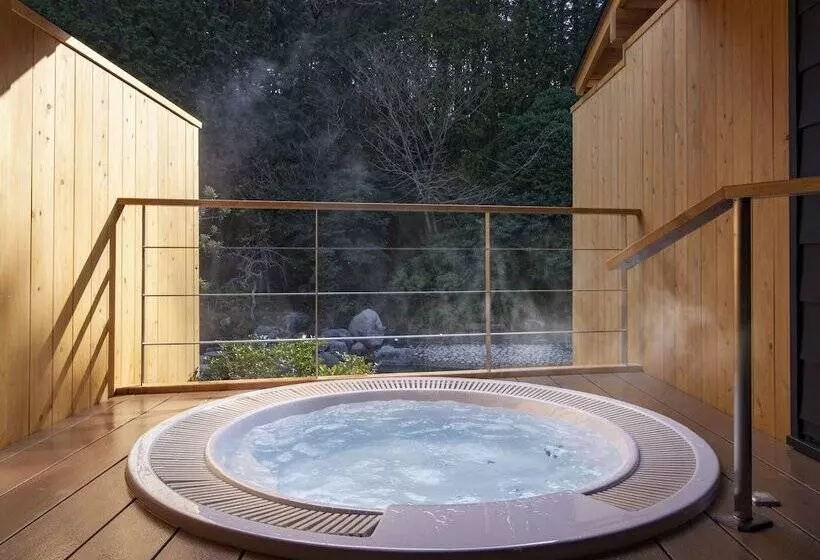 Ryokan Tsukiyominoza