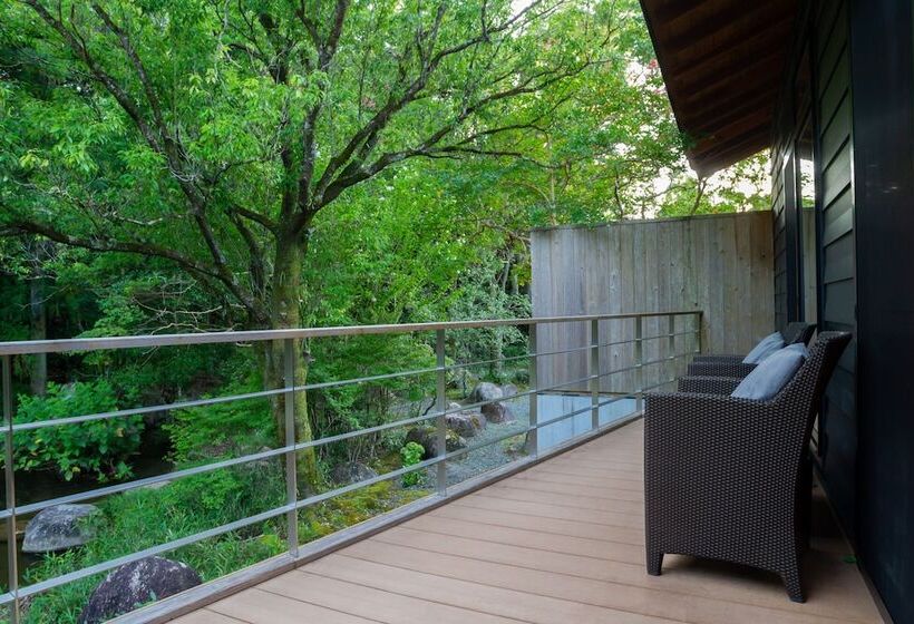 Ryokan Tsukiyominoza