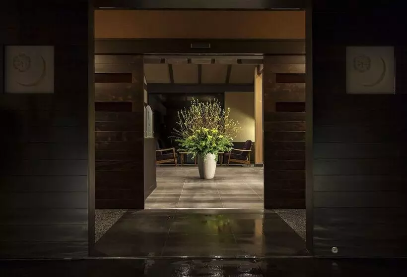 Ryokan Tsukiyominoza