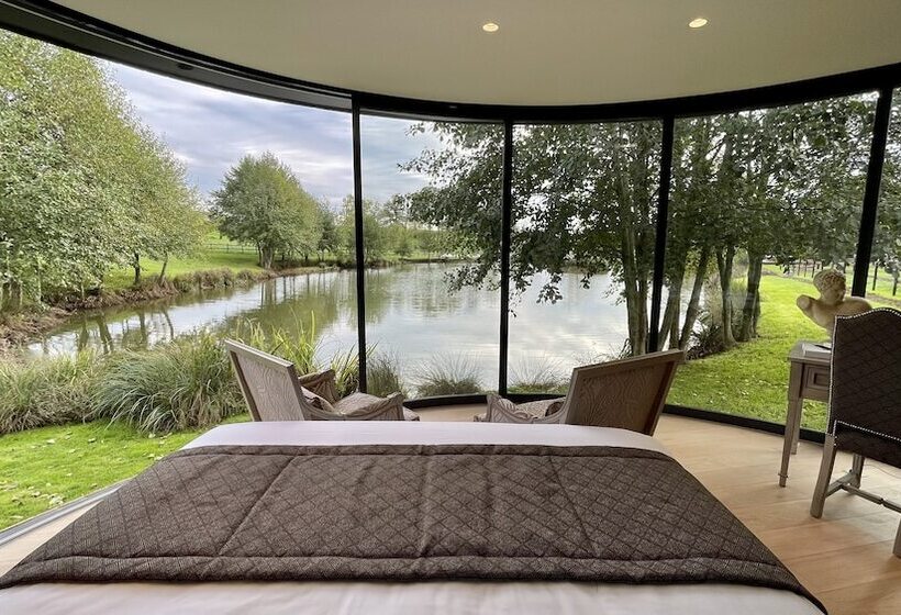 בית מלון כפרי Domaine De Rymska & Spa   Relais & Châteaux