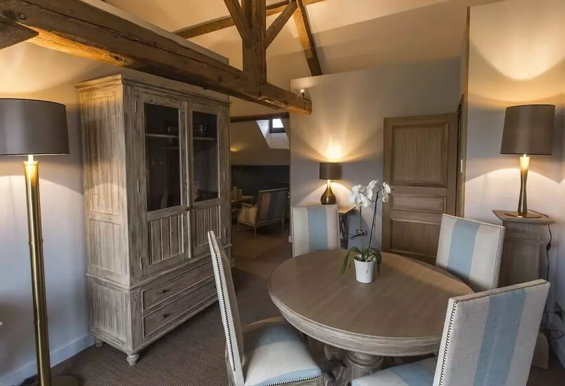 Hotelli Domaine De Rymska & Spa   Relais & Châteaux