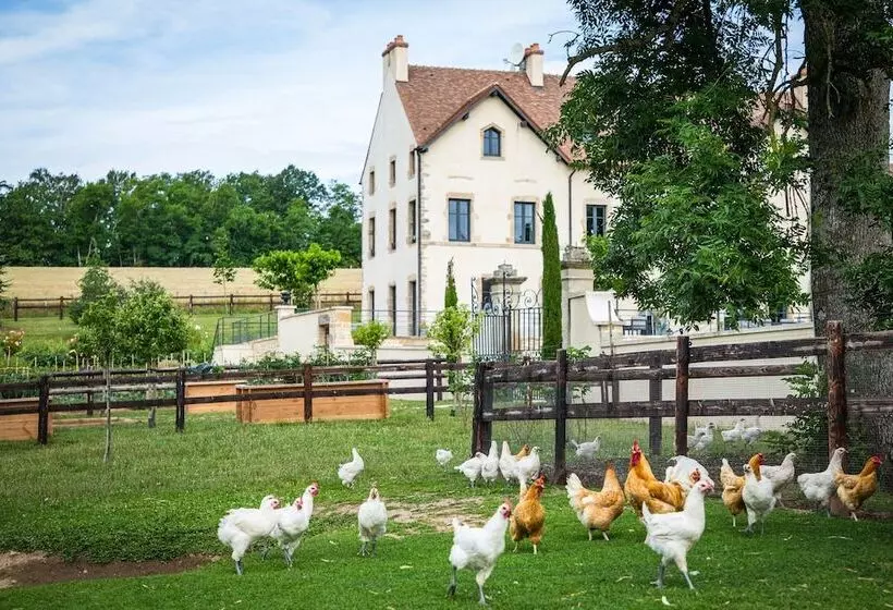 Hotelli Domaine De Rymska & Spa   Relais & Châteaux