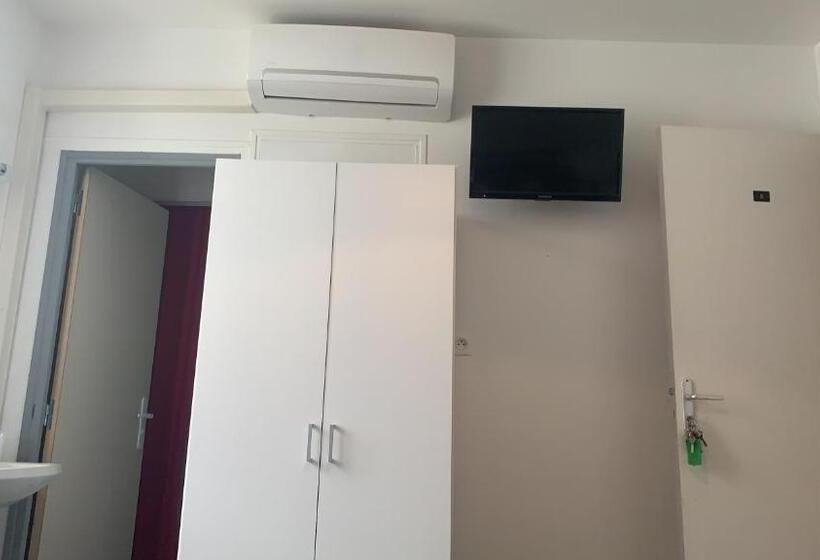 فندق Du Cygne De La Croix Blanche