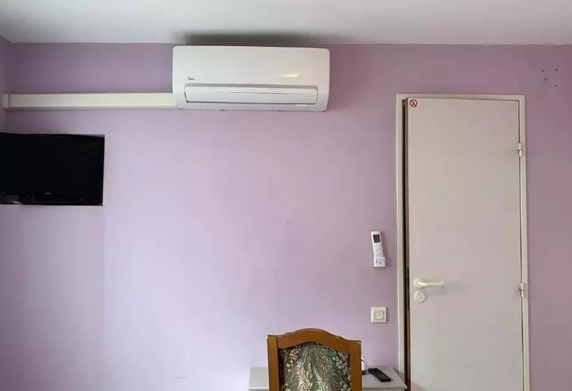 Hotel Du Cygne De La Croix Blanche