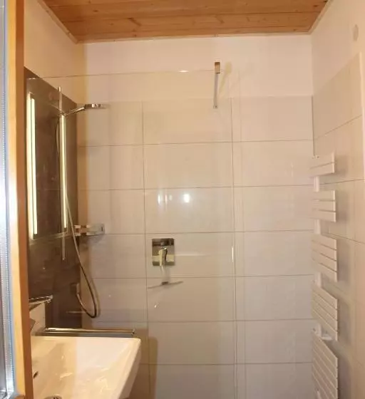 ペンション Ferienappartement Eninger