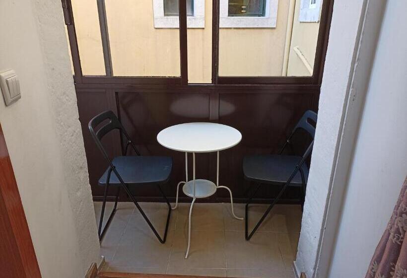 پانسیون Martim Moniz 28 Guest House