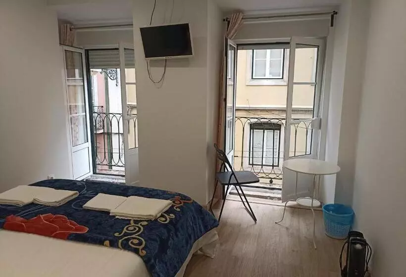 پانسیون Martim Moniz 28 Guest House