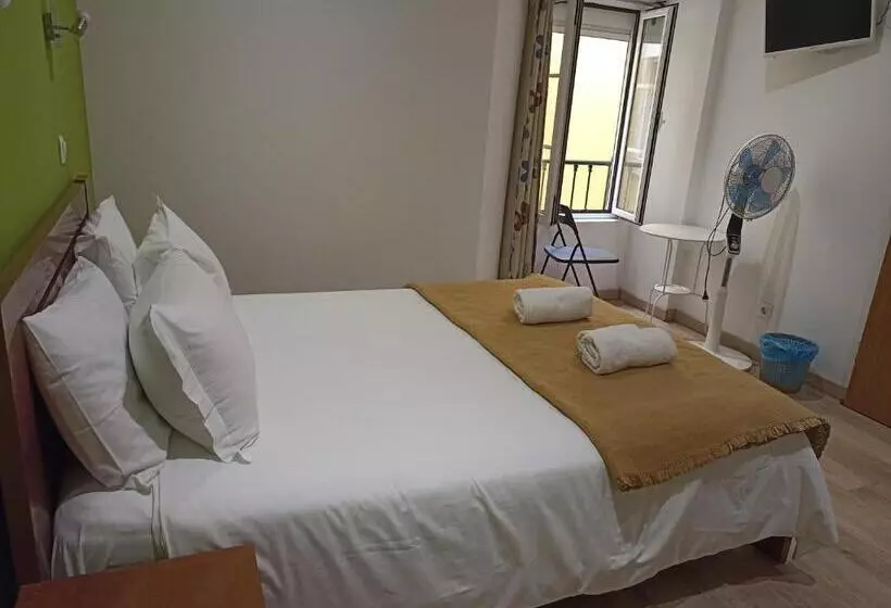 پانسیون Martim Moniz 28 Guest House