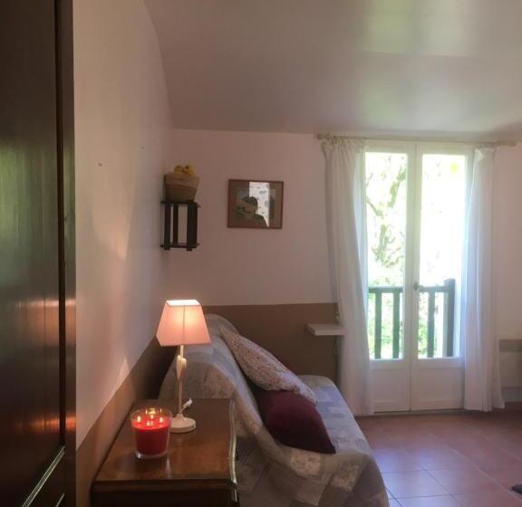 צימר La Ferme De Valauris