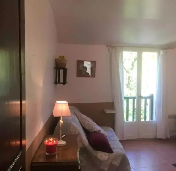 Aamiaismajoitus (B&B) La Ferme De Valauris