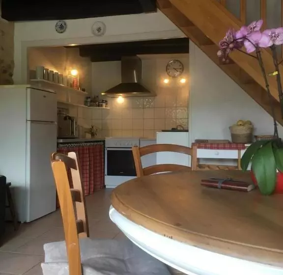 Aamiaismajoitus (B&B) La Ferme De Valauris