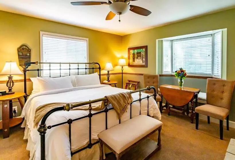 住宿加早餐  J Patrick Inn