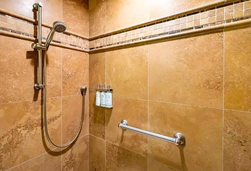 住宿加早餐  J Patrick Inn