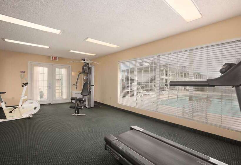 בית מלון כפרי Baymont By Wyndham Gaffney