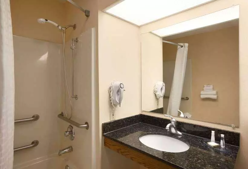 ホテル Baymont By Wyndham Gaffney