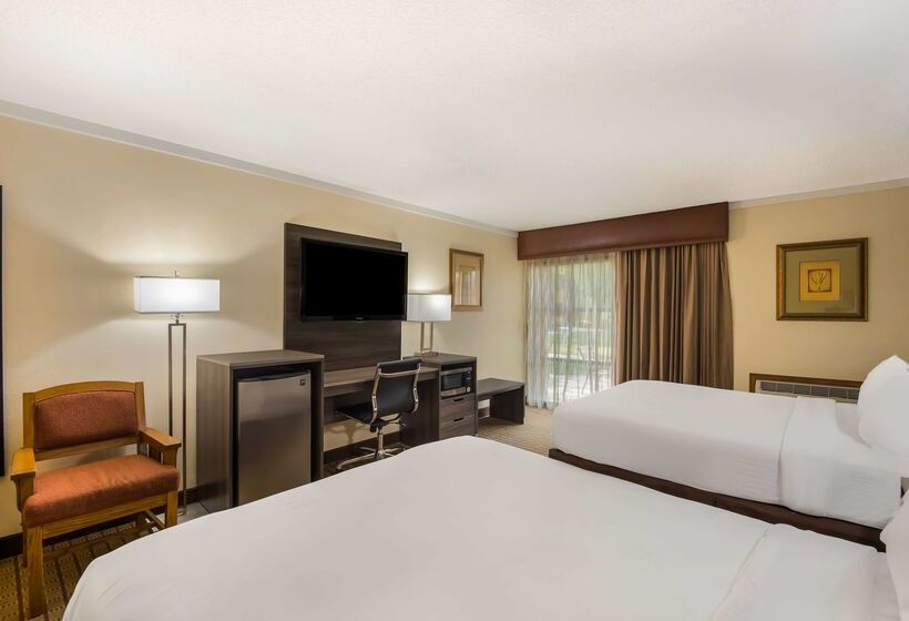 هتل Best Western Prairie Inn & Conference Center