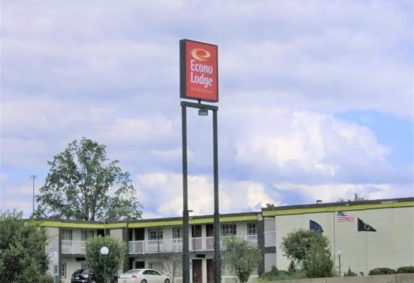Отель Econo Lodge Inn & Suites
