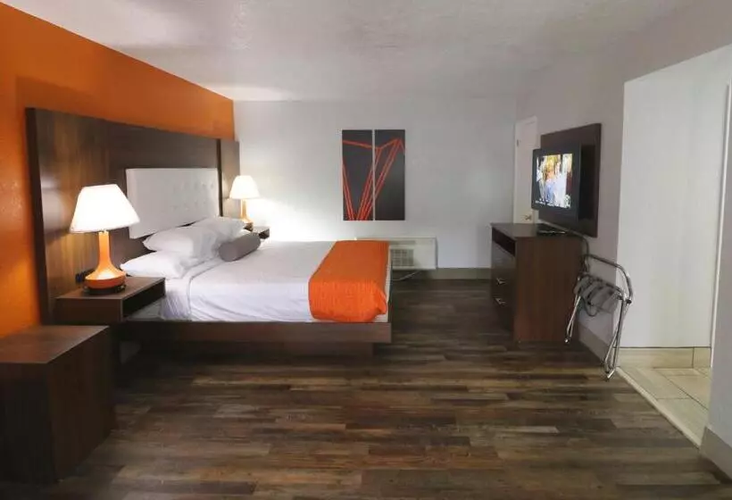 Отель Howard Johnson By Wyndham Downtown Gatlinburg