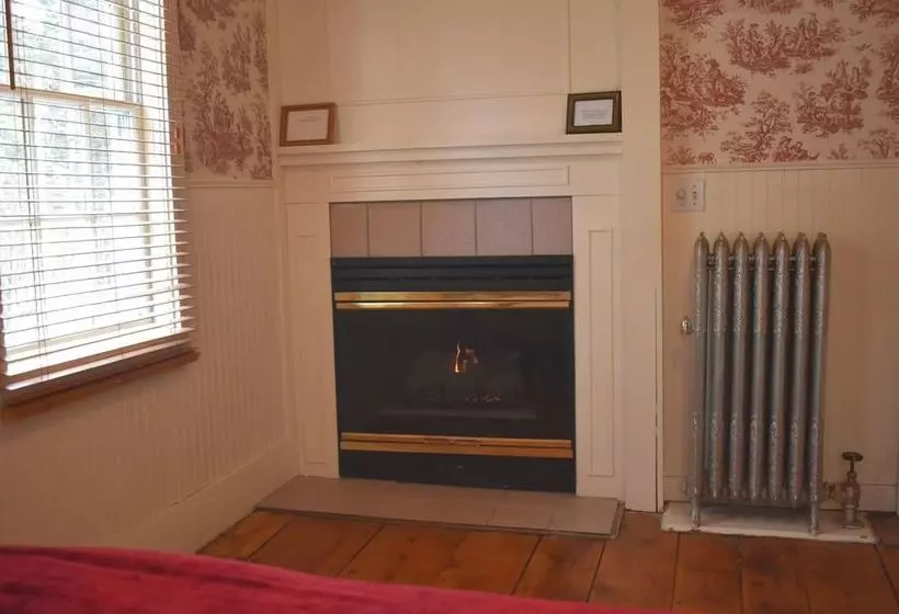 Hotelli Isaac Merrill House