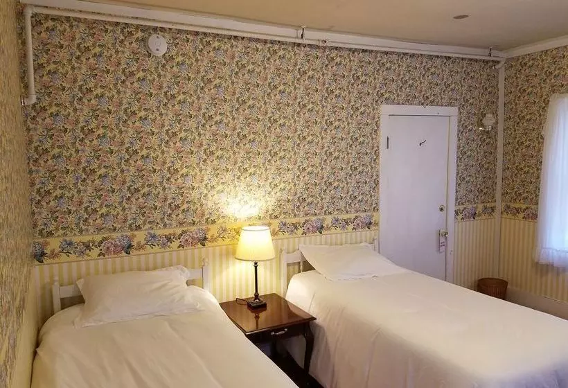 Hotelli Isaac Merrill House