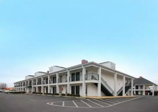 Отель Jameson Inn