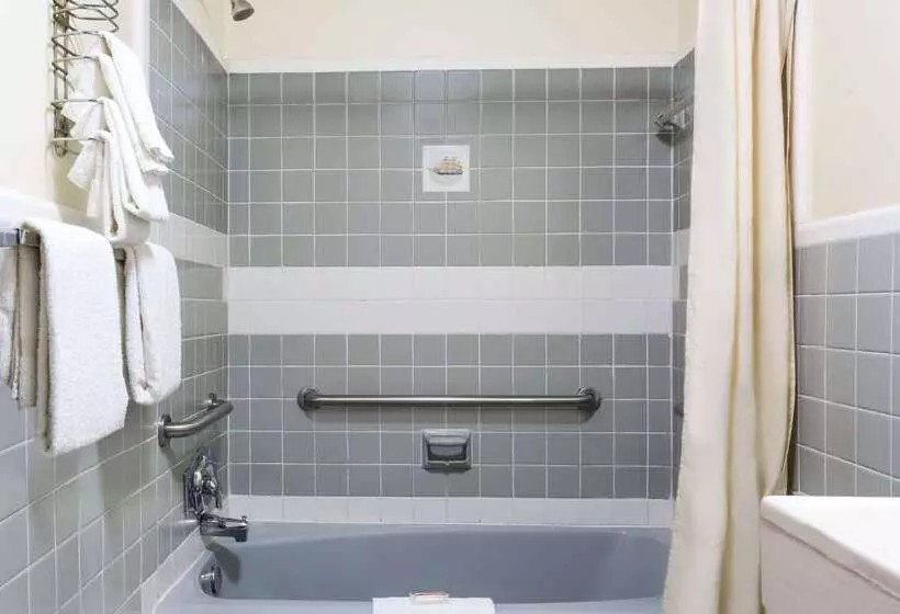 Отель Knights Inn Galax