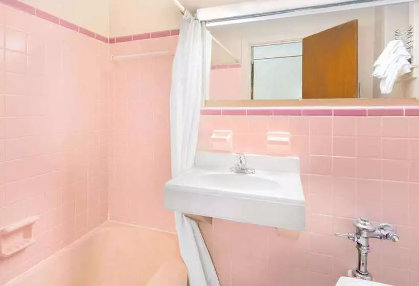 Отель Knights Inn Galax