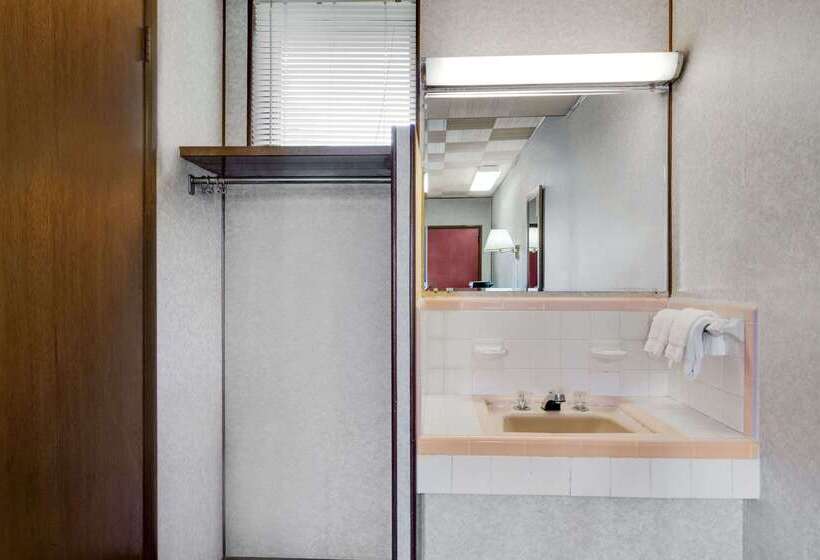 호텔 Knights Inn Galax