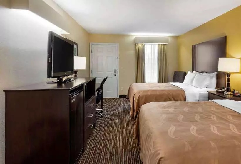 Отель Quality Inn Seneca Us123