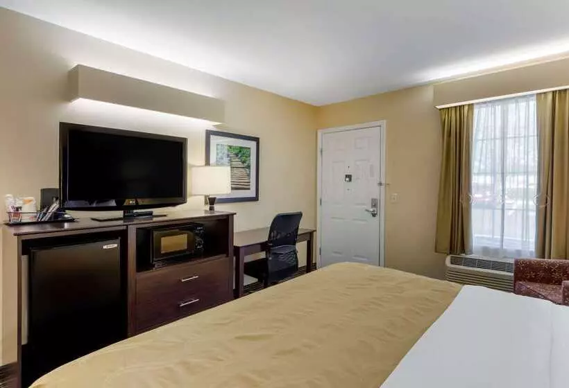 Отель Quality Inn Seneca Us123