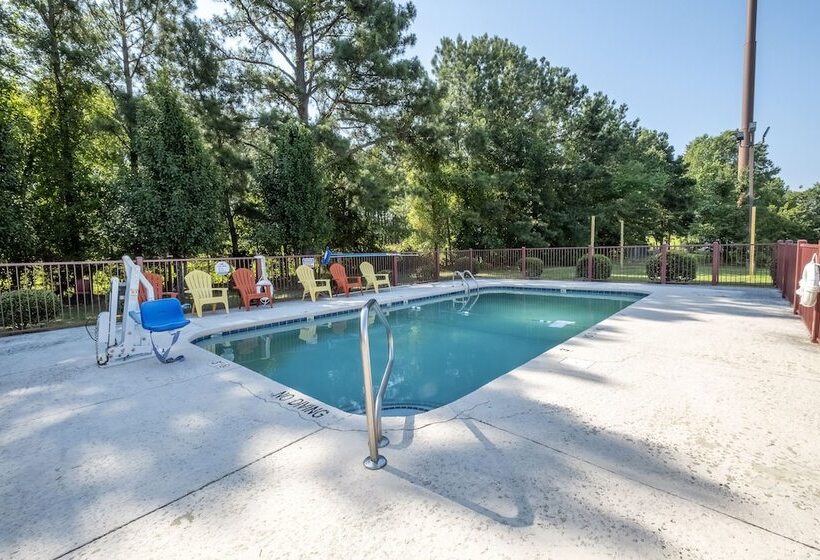 酒店 Red Roof Inn & Suites Wilson