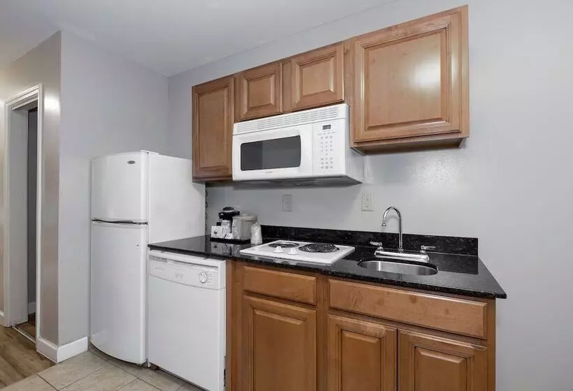 호텔 Red Roof Inn & Suites Wilson