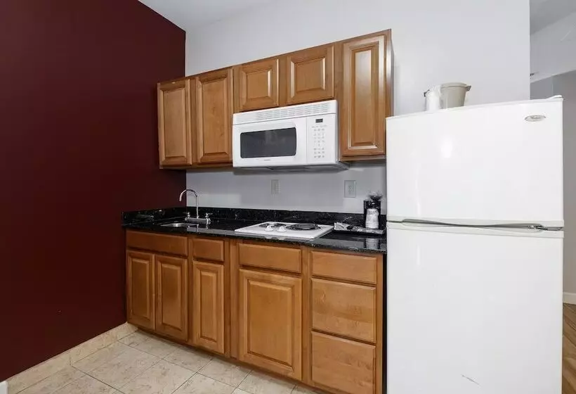 호텔 Red Roof Inn & Suites Wilson