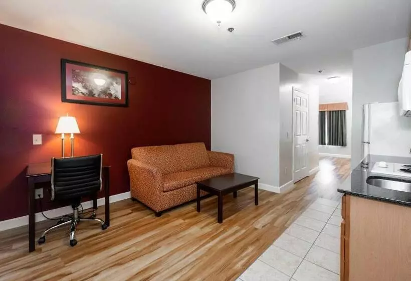 호텔 Red Roof Inn & Suites Wilson