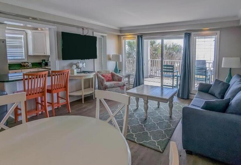 Islander Hotel & Resort